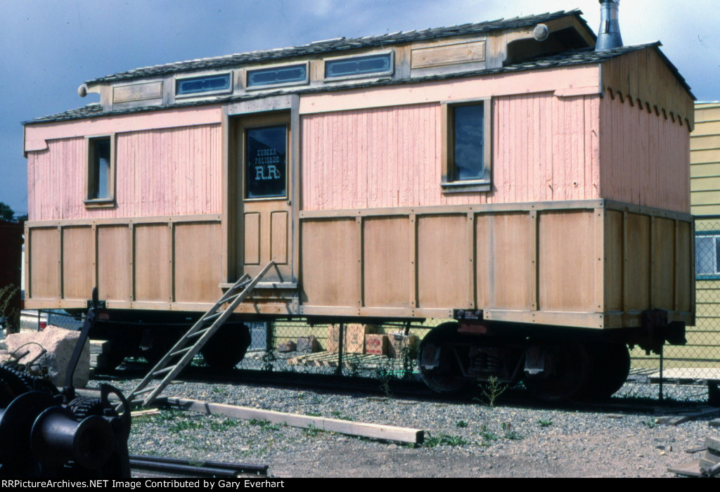 Eureka & Palisades RR Office Car